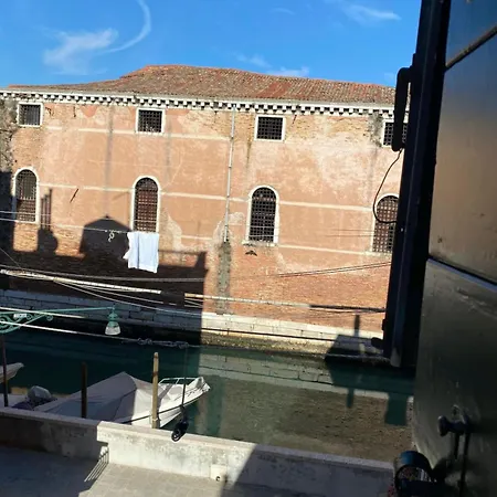 Ca Zorzi - 2 Minutes From Biennale & Canal View - Ape G * Velence